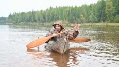 В Белоярском на лодках-обласах сплавились московский тревел-блогер, чиновник и футболисты 3 В Белоярском на лодках-обласах сплавились московский тревел-блогер, чиновник и футболисты
