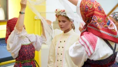 Выставка о русских традициях и свадьбах в Югре
