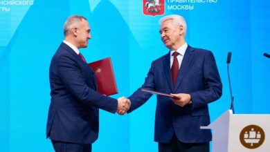Губернатор Югры Руслан Кухарук выразил поздравления Сергею Собянину