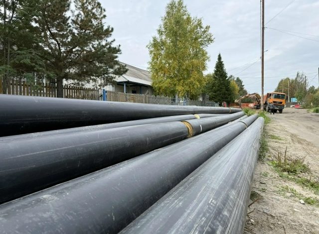 Глава Нефтеюганского района посетила строительные площадки посёлка Пойковский
